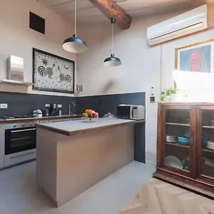 Belle Arti Penthouse-hosted By Sweetstay Florence